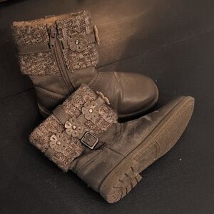 Gray Rugged Boots with Ankle Support